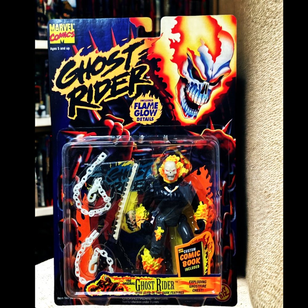 1995 Marvel GHOST RIDER-Flame Glow Features, Exploding Chest & Comic Book-Sealed